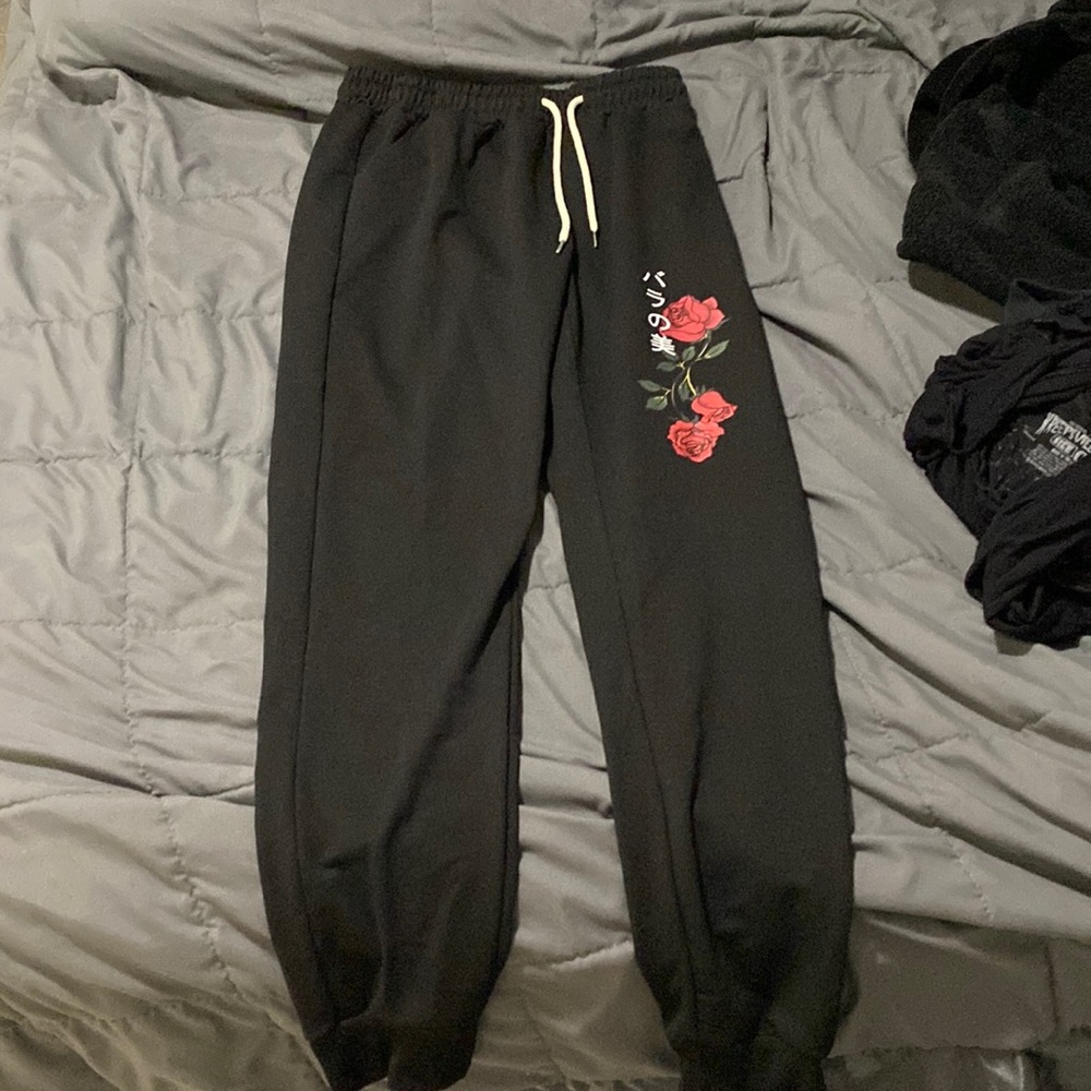 Shein Large Unisex Joggers Rose with Japanese バうの美  Large